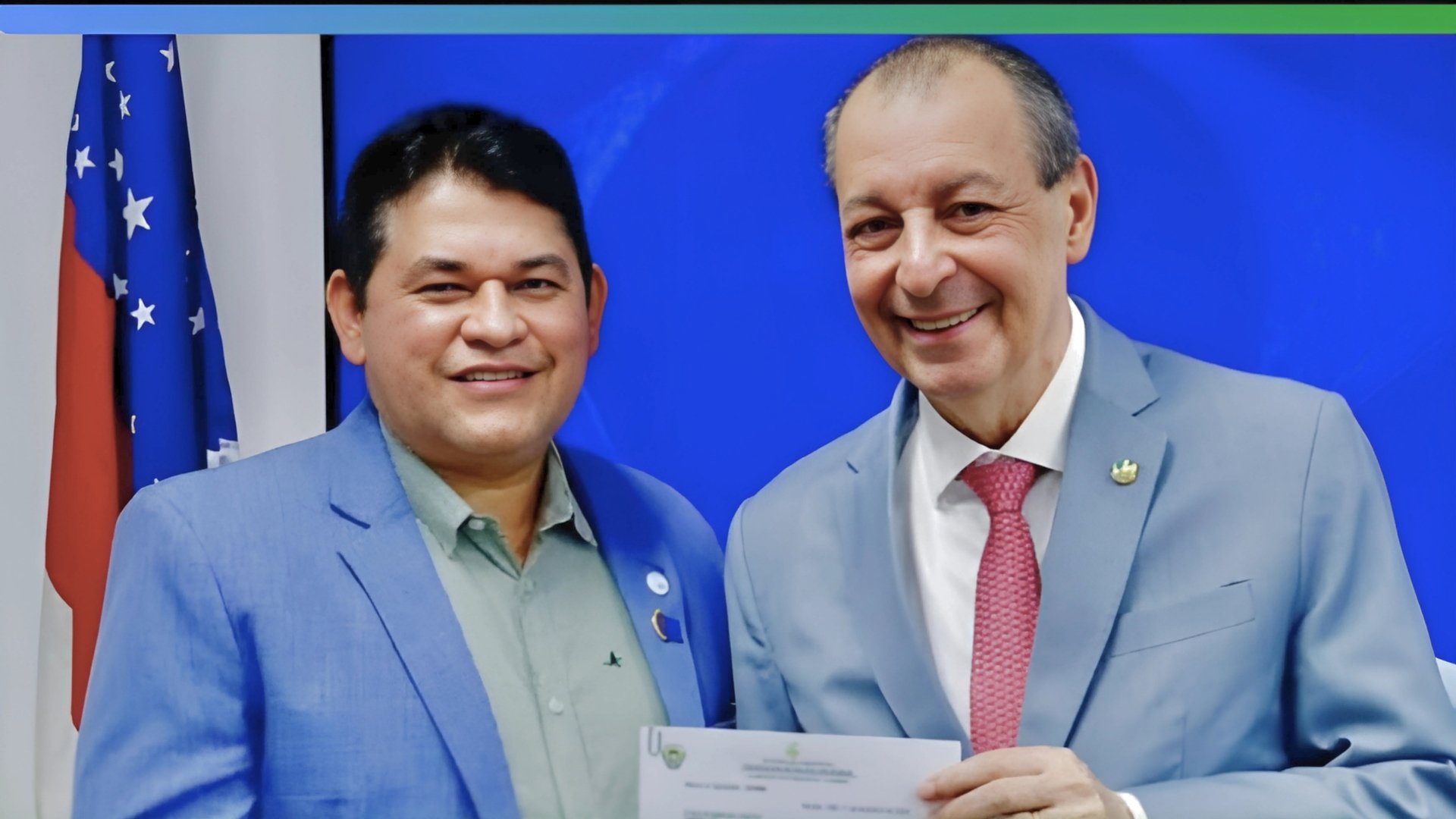 PREFEITO EDIR CASTELO BRANCO ENTREGA SOLICITAÇÃO DE PROJETOS ESTRUTURANTES AO SENADOR OMAR AZIZ